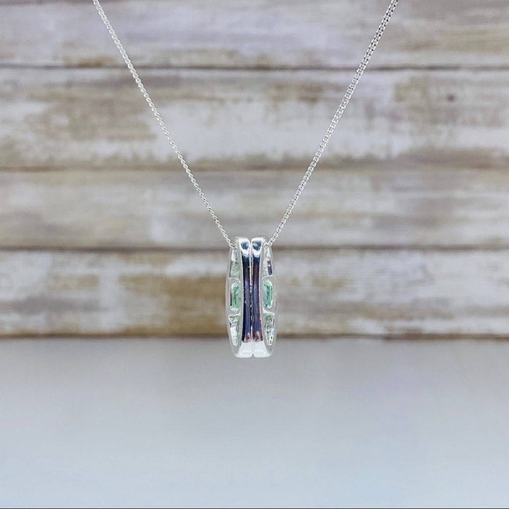 ENVY ME NECKLACE- AVON - Picture 10 of 10